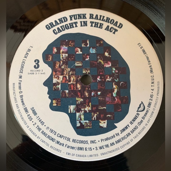 Grand Funk Railroad Record Album. Caught in the Act. 2 x LPs gatefold. Hard Rock - Picture 5 of 7